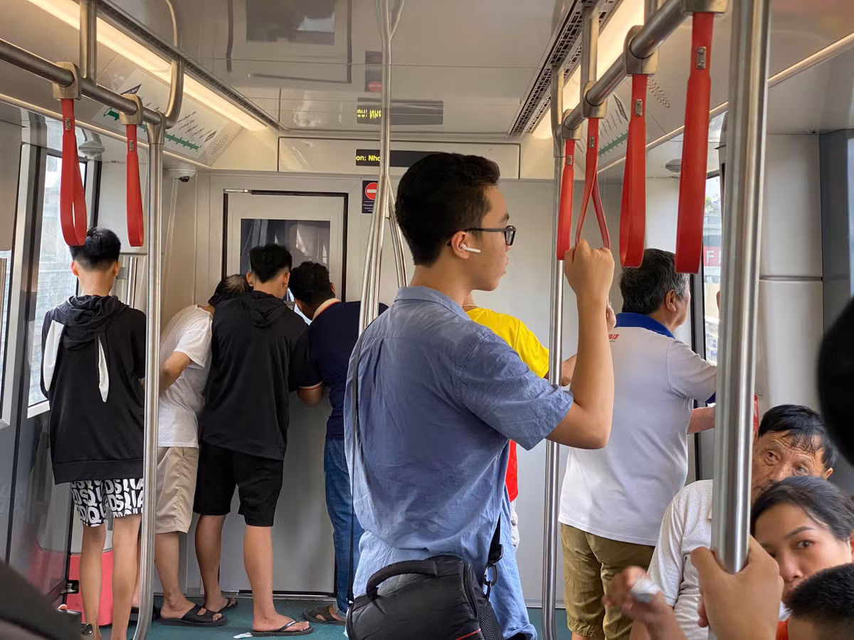 2 tuyến đường sắt đô thị Cát Linh-Hà Đông và Nhổn-Ga Hà Nội được kết nối với nhau bởi 9 tuyến buýt, đủ khả năng đáp ứng khoảng 15-30% tổng nhu cầu đi lại của người dân trên tuyến.