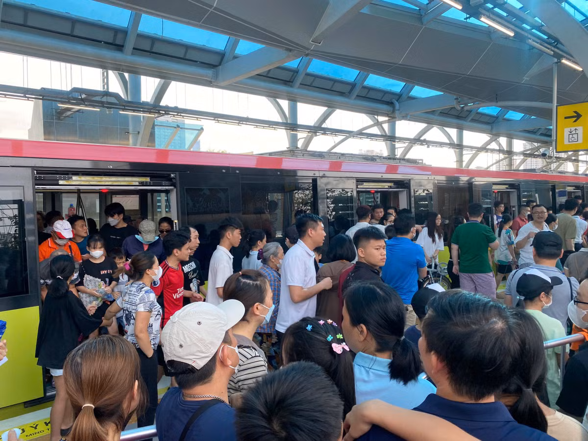 Tuyến metro này được kỳ vọng sẽ góp phần giảm ùn tắc giao thông cho Thủ đô.