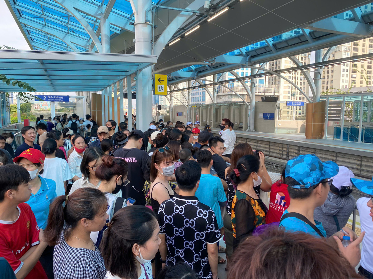 Dự án đường sắt đô thị đoạn Nhổn-Ga Hà Nội dài 12,5km, trong đó đoạn đang vận hành đi trên cao (Nhổn-Cầu Giấy) dài 8,5km.