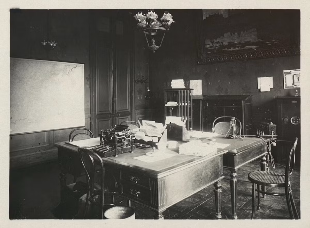 Phòng làm việc của thư ký riêng. Ảnh tư liệu.