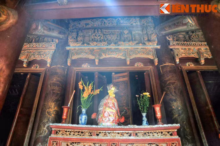 Lễ hội đền Vua Đinh diễn ra từ ngày 8 - 10 tháng 3 Âm lịch, thu hút rất đông khách thập phương về tham dự.