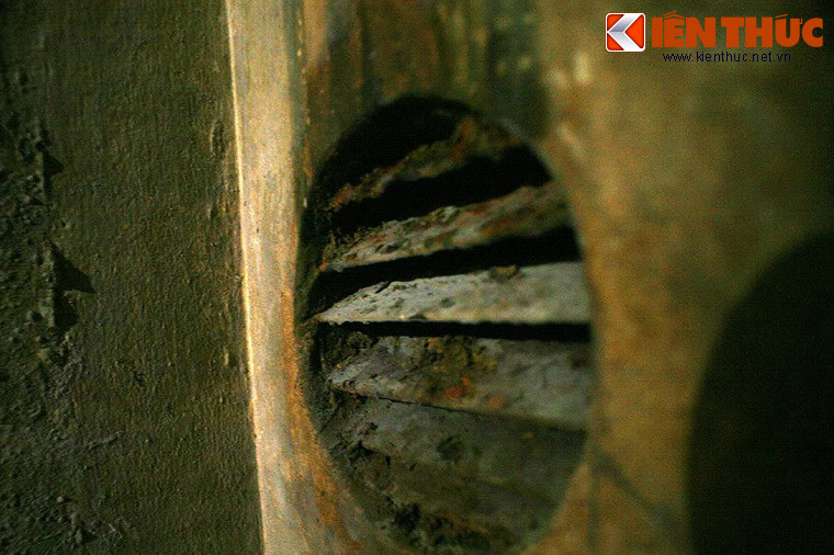 Hệ thống thông hơi đảm bảo căn hầm có đủ không khí cho toàn bộ khách trú bom.