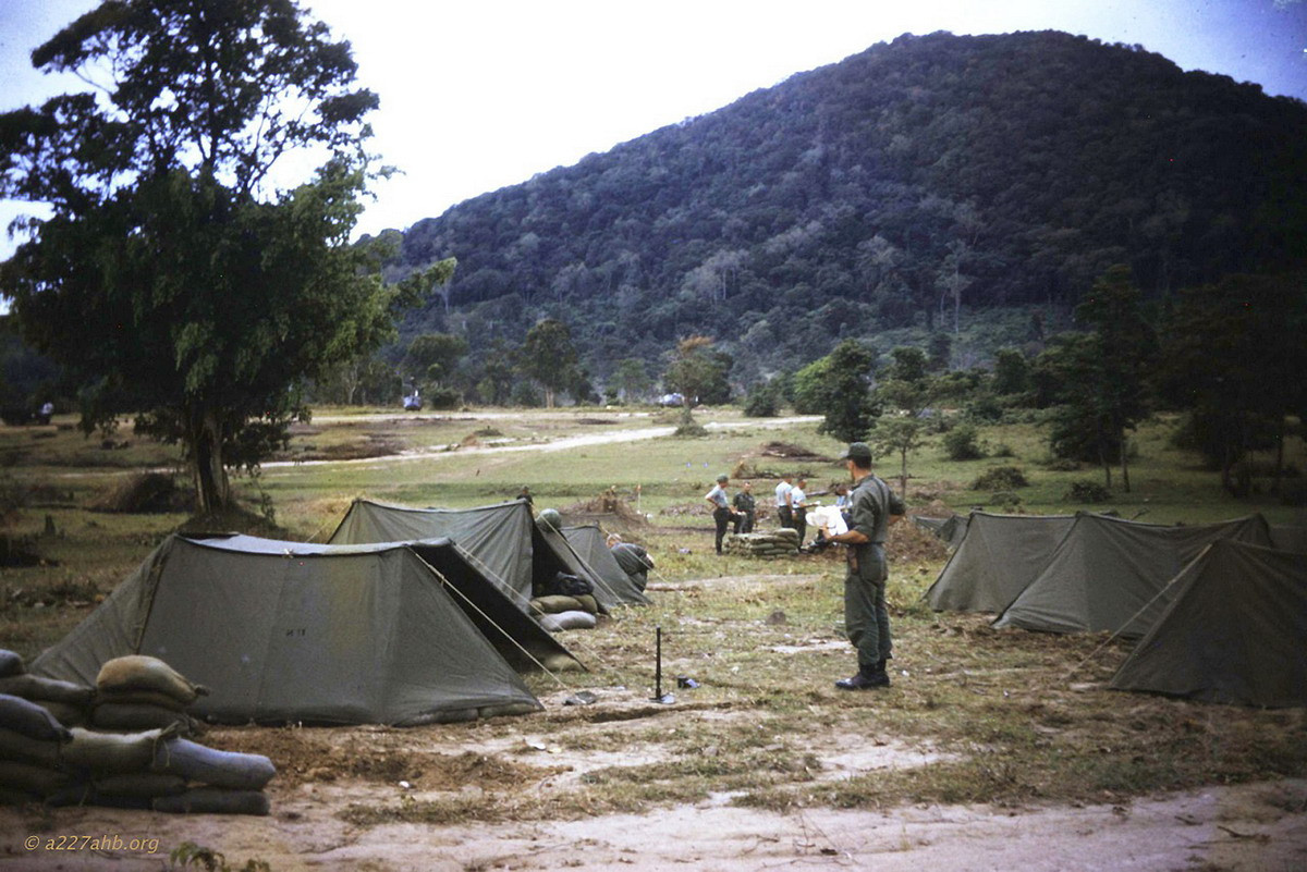 Lều cá nhân của lính Mỹ ở căn cứ An Khê. Ảnh: A227ahb.org.