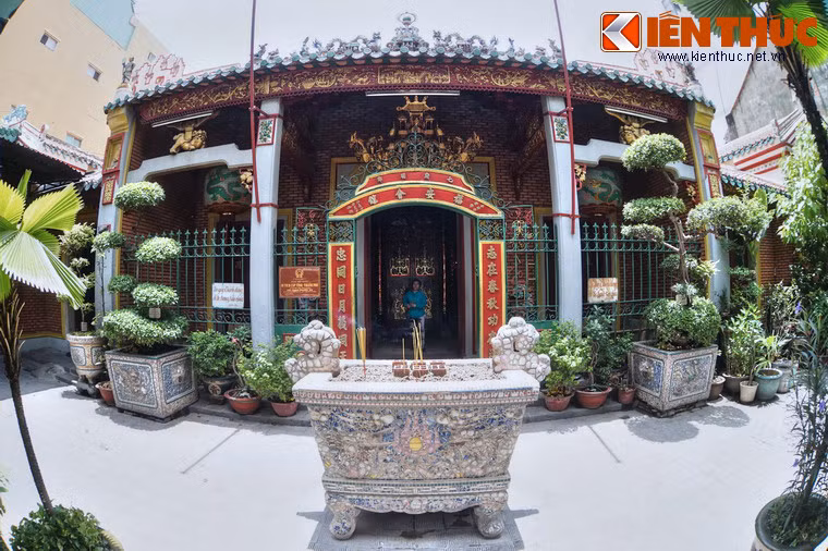 Hội quán Phước An có khuôn viên rộng gần 1.000m2 với các công trình chính nằm theo trục dọc, gồm chính điện ở phía Bắc, tiền điện ở phía Nam, trung điện nằm giữa. Hai bên là Đông sương, Tây sương.