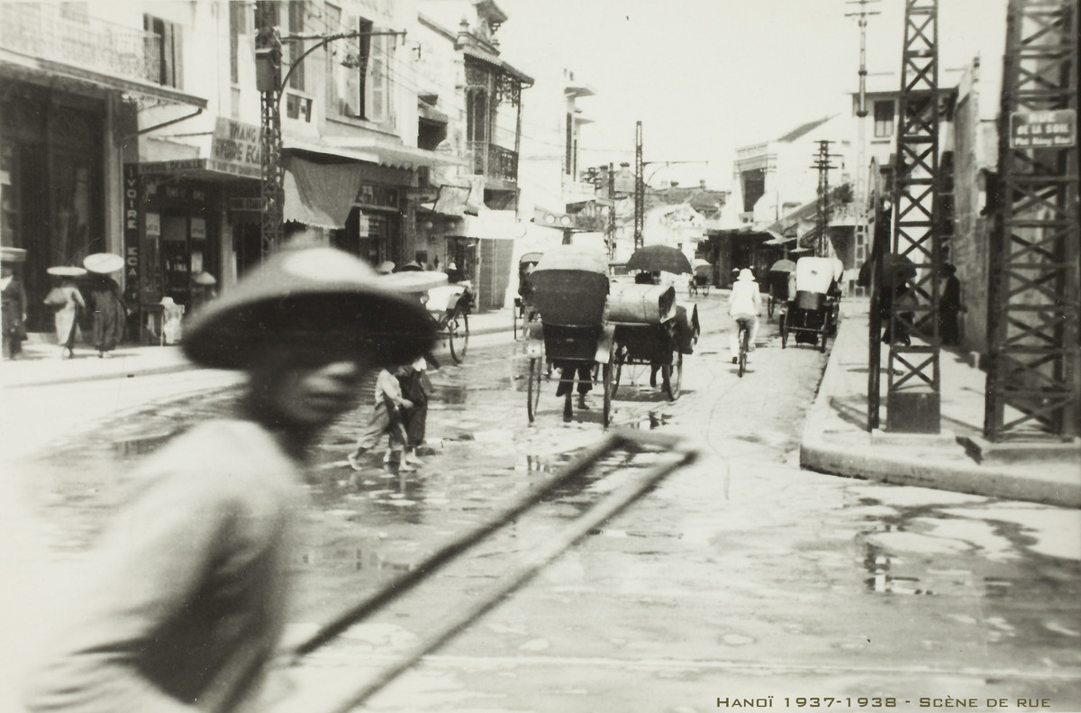 Khung cảnh ở đầu phố Hàng Đào. Ảnh: Musée de l'Homme.