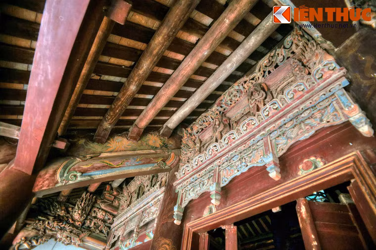 Các nhà nghiên cứu đánh giá, đền thờ Vua Ðinh Tiên Hoàng là một công kiến trúc độc đáo với giá trị nổi bật là các tác phẩm chạm khắc gỗ và đá có niên đại từ thế kỷ 17 - 19.