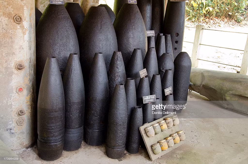 Các loại bom Mỹ được trưng bày tại Khu di tích. Ảnh: Getty.