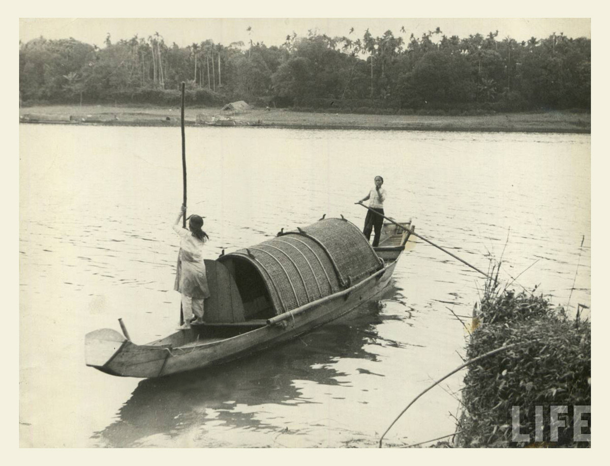 Thuyền chài trên sông Hương. Ảnh: Life.