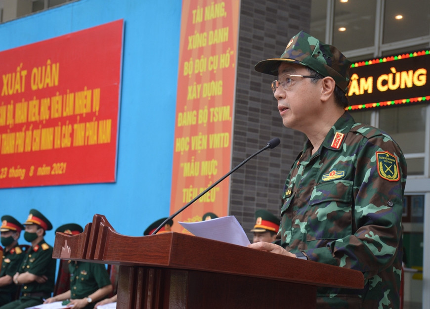 Ban Bí thư đánh giá, những vi phạm, khuyết điểm của Ban Thường vụ Đảng uỷ Học viện Quân y các nhiệm kỳ 2015 - 2020, 2020 - 2025 đã gây hậu quả nghiêm trọng; vi phạm, khuyết điểm của trung tướng Đỗ Quyết và thiếu tướng Hoàng Văn Lương gây hậu quả rất nghiêm trọng, làm thất thoát, lãng phí lớn ngân sách nhà nước, ảnh hưởng đến công tác phòng, chống dịch COVD-19, gây bức xúc trong xã hội, ảnh hưởng xấu đến uy tín của tổ chức đảng và Học viện Quân y. (Ảnh: QĐND) 