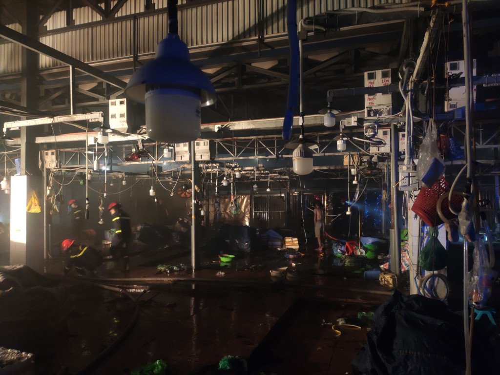 Chay lon tai cho Ha Long I, nhieu ki ot bi thieu rui-Hinh-3