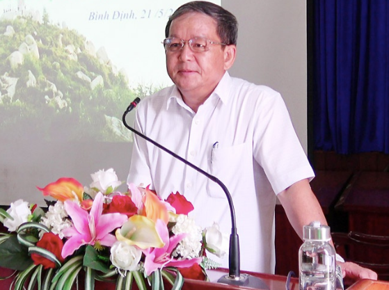 Ngày 12/4, lãnh đạo Cục Thuế tỉnh Bình Định xác nhận Tổng cục Thuế đang xem xét đơn xin nghỉ hưu trước tuổi theo chính sách tinh giản biên chế của ông Nguyễn Công Thành (56 tuổi) - cựu Phó Cục trưởng Cục Thuế tỉnh Bình Định, hiện là nhân viên Văn phòng Cục Thuế tỉnh Bình Định.