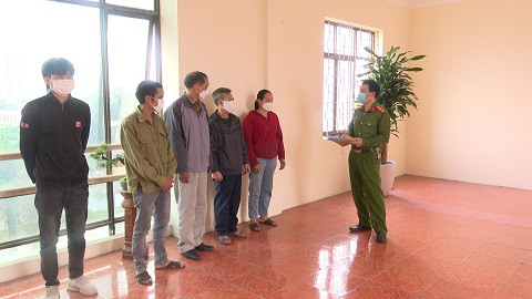 Hai Duong: Sang chiet trai phep hang tram tan gas, 6 bi can bi khoi to