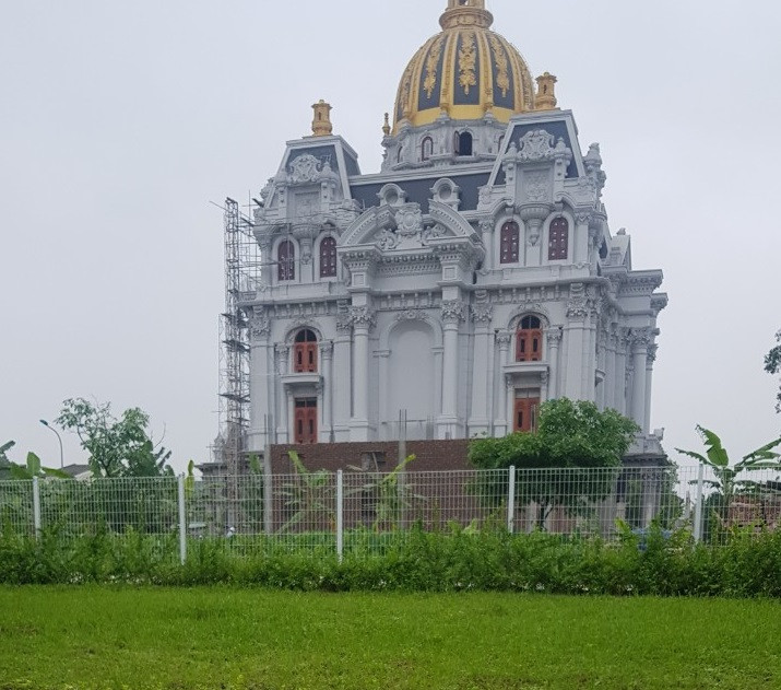 Cận cảnh tòa lâu đài đoàn hoàn thiện.