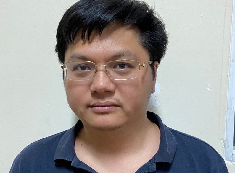 Bat Tong giam doc Cong ty CP Chung khoan Tri Viet Do Duc Nam