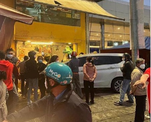 Trường hợp kết quả xác minh cho thấy, người điều khiển chiếc xe ô tô không làm chủ tốc độ, có nồng độ cồn trong máu và khí thở gây ra vụ tai nạn khiến có nạn nhân tử vong hoặc thương tích 61% trở lên hoặc thiệt hại về tài sản từ 100 triệu đồng trở lên, tài xế sẽ bị truy cứu trách nhiệm hình sự về Tội vi phạm quy định về tham gia giao thông đường bộ theo Điều 260 Bộ luật hình sự.