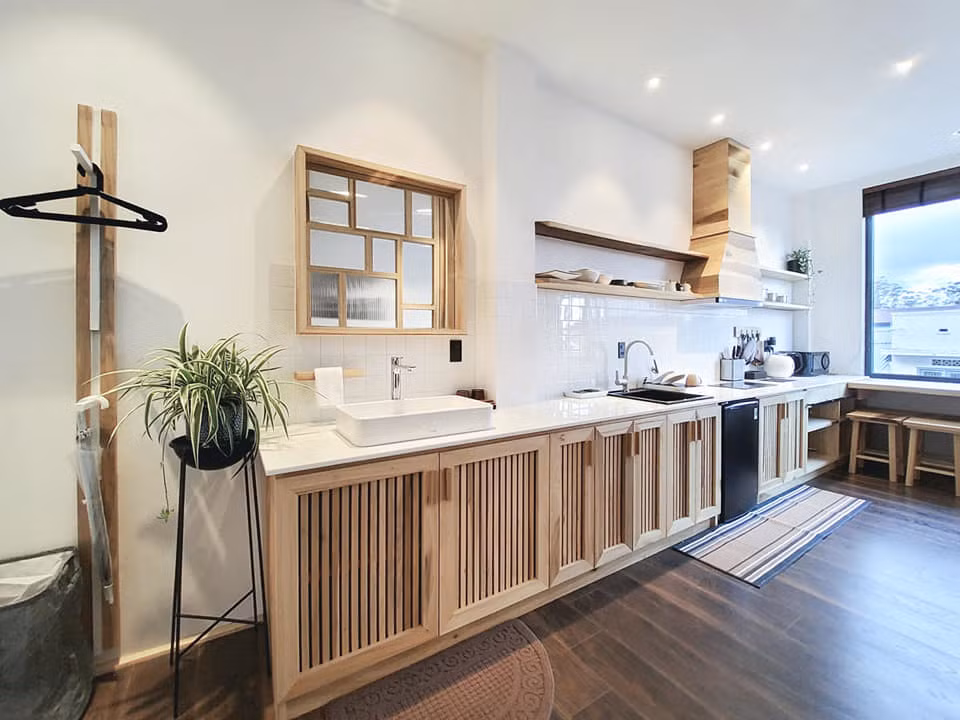 Nhung can ho sieu nho mang phong cach Muji day du tien nghi, xin nhu khach san-Hinh-10