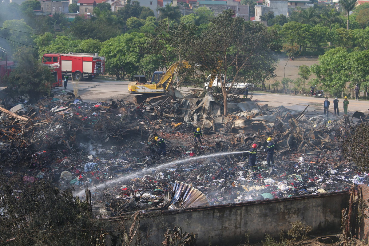 Thong tin moi nhat ve vu chay Cong ty Hong Ngoc o Hai Duong-Hinh-2