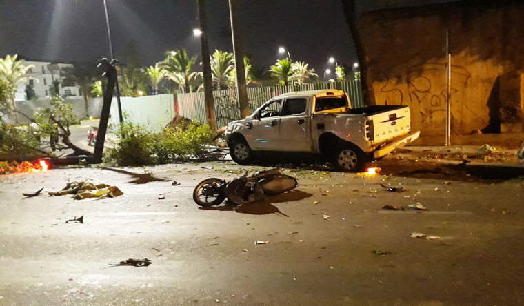 Nhiều người khác bị thương đã được người đi đường chuyển khẩn cấp vào bệnh viện cấp cứu. Trong đó đã có 2 người tử vong.