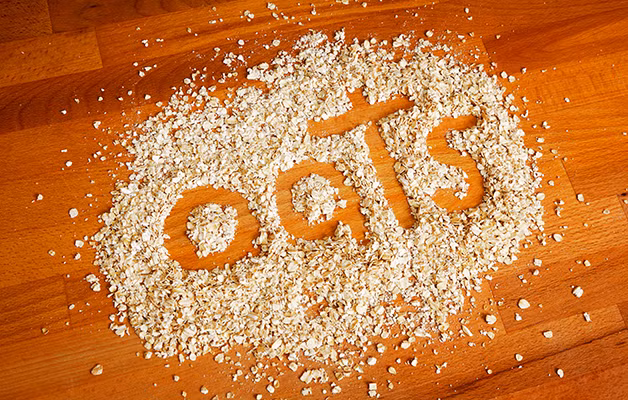 Có thể kể ra một vài lợi ích của yến mạch như làm giảm huyết áp, giảm cân, hạn chế bệnh tiểu đường. Yến mạch cũng có nhiều Magiê giúp cho bạn có một giấc ngủ ngon giấc hơn.