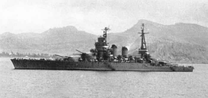 Sau đó chiếc chiến hạm được hiện đại hóa để trở thành một tàu pháo huấn luyện, trong Chiến tranh thế giới thứ hai, nó tham gia vào cuộc chiến toàn diện và nhận rất nhiều thiệt hại, nó phục vụ cho đến năm 1942 rồi bị loại biên do việc sửa chữa và bảo trì rất tốn kém.