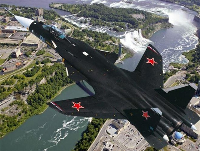 Su-47 xuất hiện trở lại vào năm 2001, 2003 và 2005, trong đó nó thể hiện khả năng cơ động phi thường của nó. Nhưng sự nhanh nhẹn này đã che giấu một thực tế rằng, giống như Grumman X-29, ngay cả cánh bằng sợi tổng hợp cũng không thể chịu đựng được độ quá tải khi thực hiện các thao tác tốc độ cao.