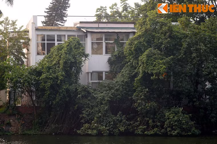 Để xây dựng khách sạn này, phía Cuba đã cử đoàn kĩ sư, kiến trúc sư, công nhân, trong đó có 20 nữ sang Việt Nam, còn phía Việt Nam có khoảng 100 người tham gia xây dựng.