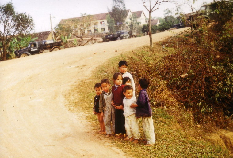 Trẻ em ở Phú Xá, Thái Nguyên.