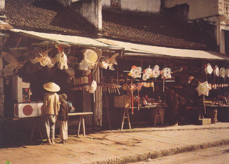 Phố Hàng Gai, Hà Nội 1915.