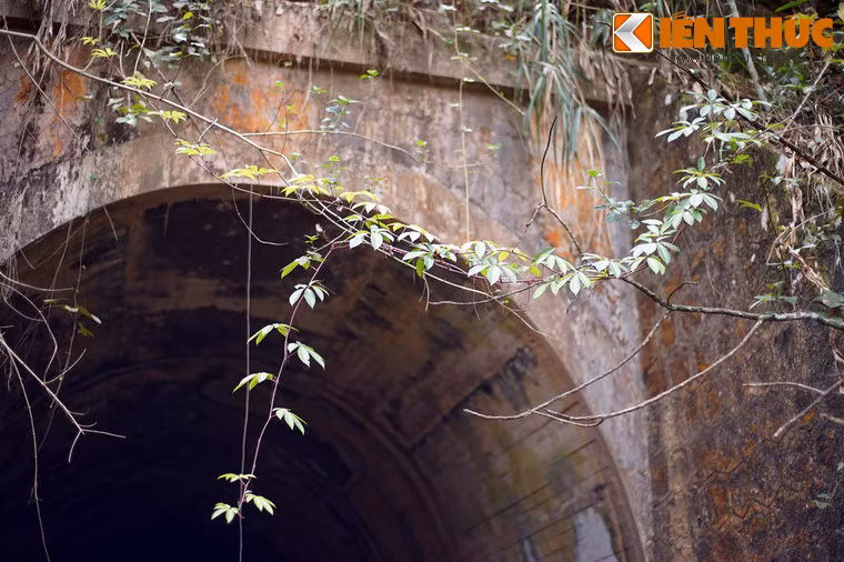 Một số hình ảnh khác về hầm số 4 của tuyến đường sắt Phan Rang - Đà Lạt.