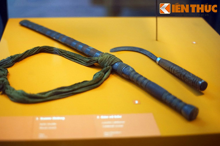 Gươm thiêng của người Thái ở Sơn La. Những chiếc gươm dùng trong nghi lễ thường được chế tác rất tinh xảo.