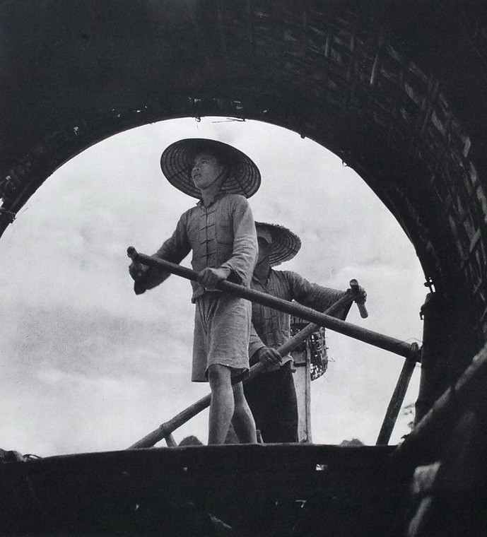 Những người lái đò.