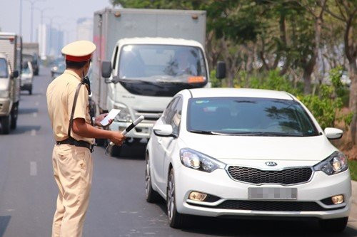 “Diem danh” mot so loi vi pham se bi tich thu o to vinh vien