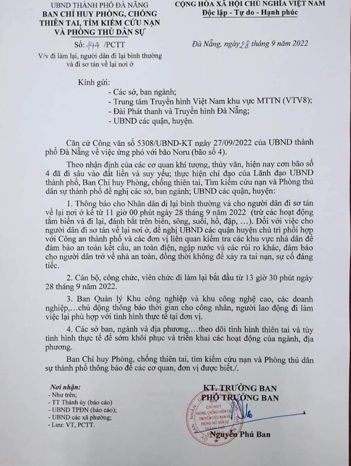 Da Nang: Hoc sinh di hoc tro lai tu sang 29/9-Hinh-3