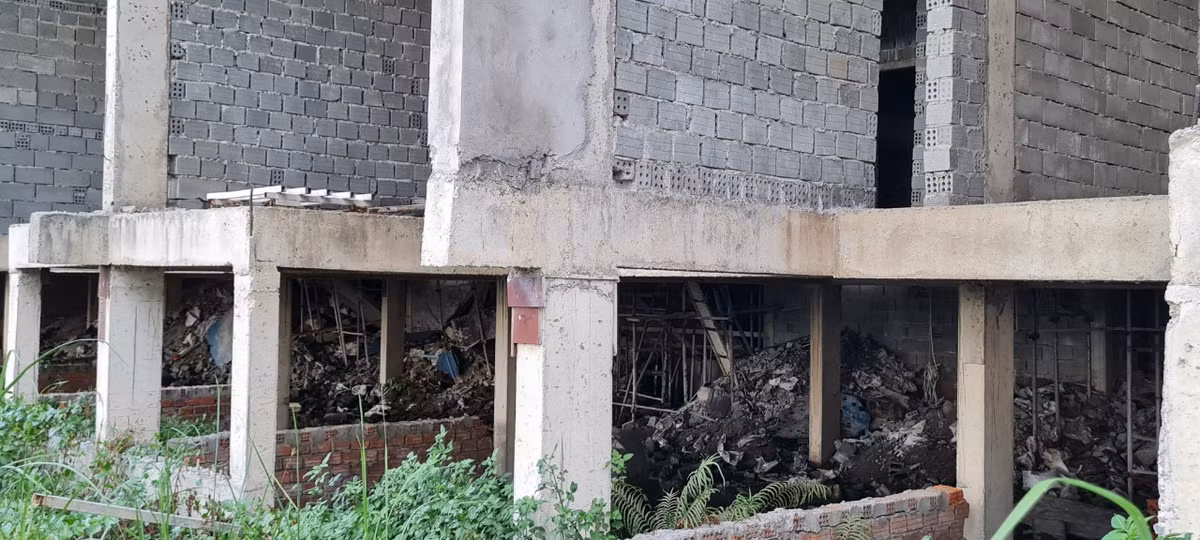 "Vầng trăng khuyết" giờ trở thành siêu dự án bỏ hoang.