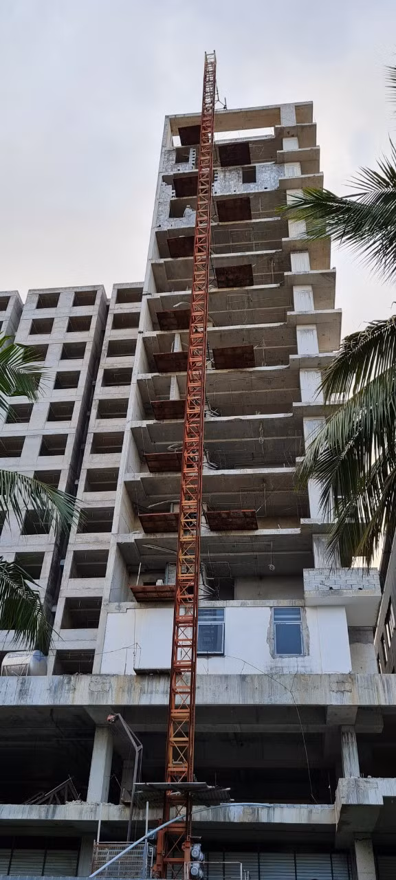 Từng được kỳ vọng tạo điểm nhấn kiến trúc hiện đại và tỏa sáng bên bờ biển Đà Nẵng, nhưng xem ra Dự án Khu đô thị quốc tế Đa Phước khó có cơ hội làm tròn sứ mệnh.