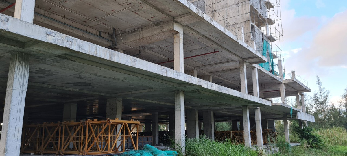 ừng là niềm tự hào về giấc mơ đô thị lấn biển của người dân Đà Nẵng, "Vầng trăng khuyết" giờ chỉ còn là nỗi thất vọng.