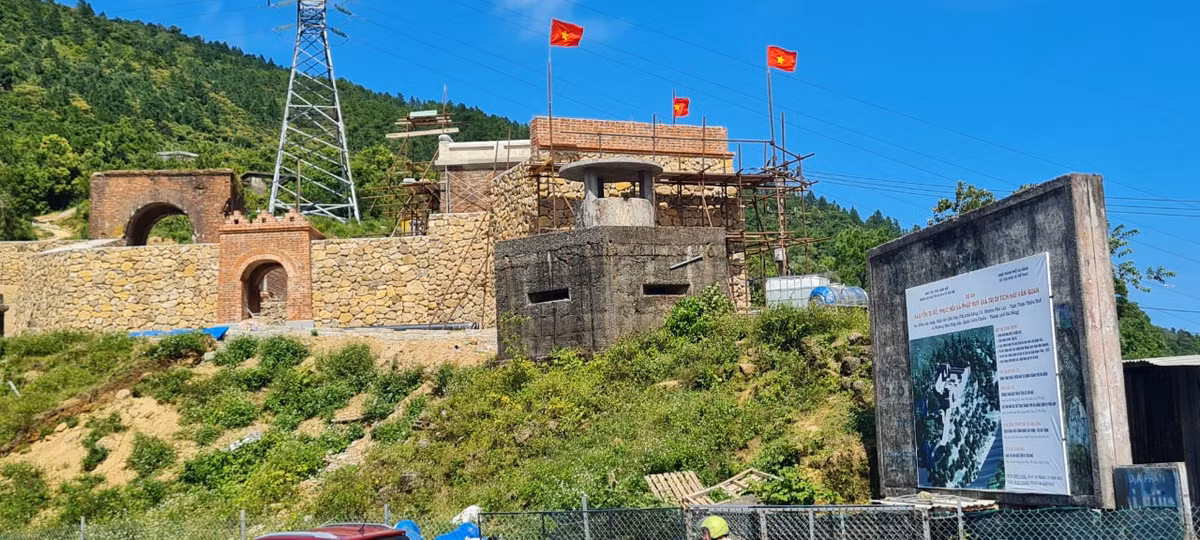 Không chỉ là là di tích kiến trúc có giá trị to lớn về lịch sử, quân sự, Hải Vân Quan còn có vị trí đẹp, thu hút đông đảo khách tham quan.