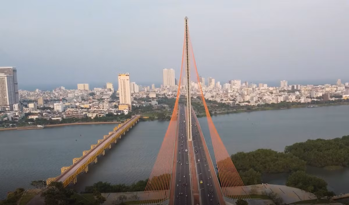 Da Nang: Sap co Pho di bo ben bo song Han