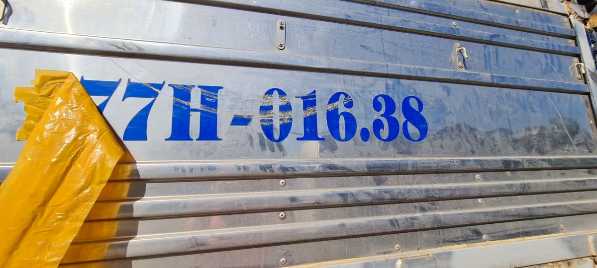 Hiện, tài xế xe tải gây tai nạn đã rời khỏi hiện trường.