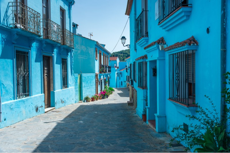 Thậm chí, ngôi làng này còn tổ chức nhiều lễ cưới theo phong cách Xì Trum dễ thương.