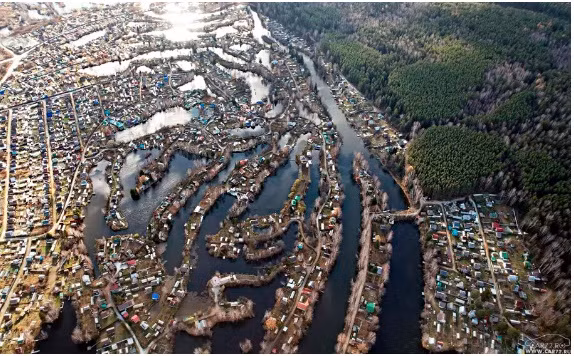 Canh dep tho mong o ngoi lang bao quanh boi song nuoc o Nga-Hinh-8