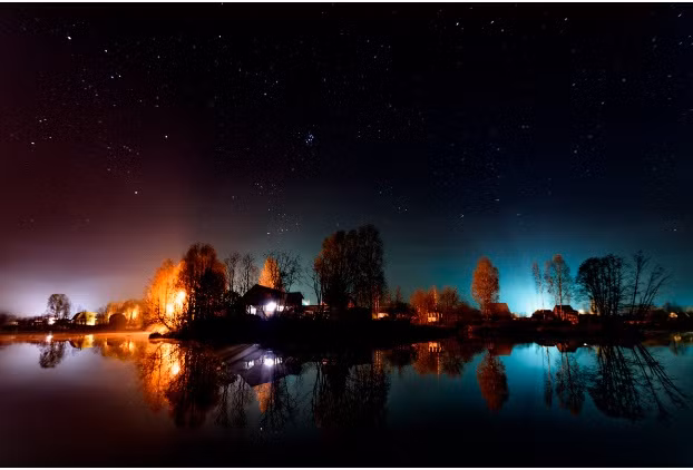 Canh dep tho mong o ngoi lang bao quanh boi song nuoc o Nga-Hinh-9