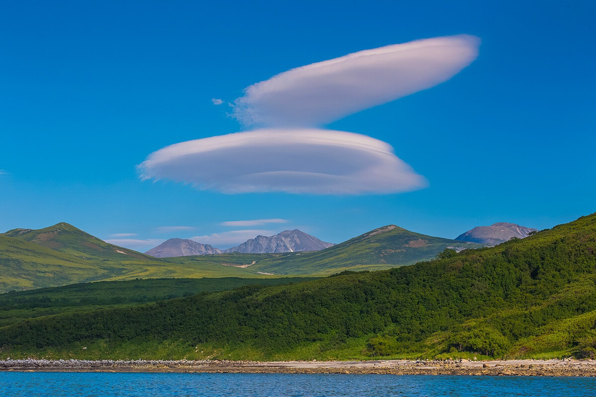 Mỗi khu vực của khu bảo tồn Magadan không chỉ có địa hình khác nhau (có lãnh nguyên, đá, đầm lầy, rừng), mà còn có thời tiết khác nhau.