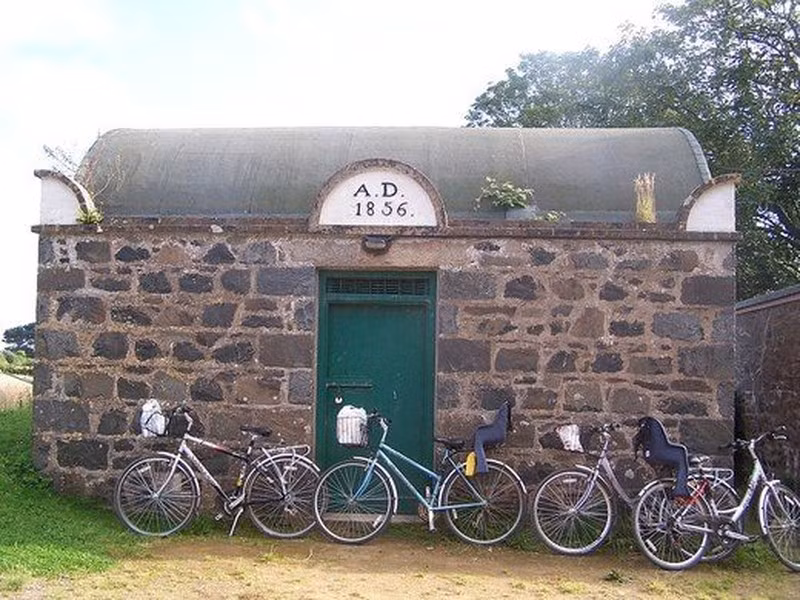 Bat ngo nhung dieu it biet ve nha tu nho nhat the gioi-Hinh-6