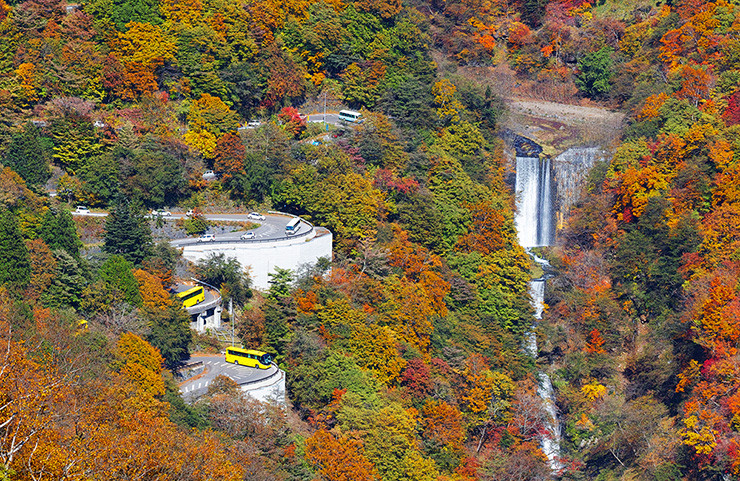 Đèo Irohazaka vẫn là một trong những địa điểm ngắm lá đỏ đẹp nhất mà bạn không nên bỏ lỡ vào mùa thu này. Ảnh: IT.