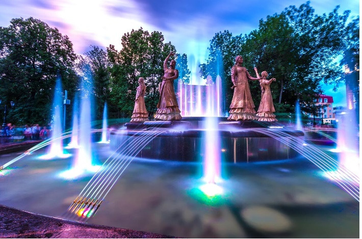 Đài phun nước Seven Girls ở Ufa.