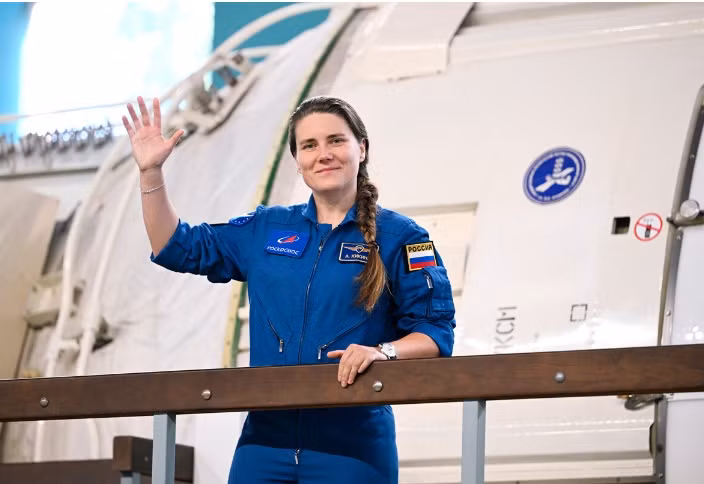 “Tôi sở hữu mức độ thể chất phù hợp để hoàn thành xuất sắc các bài kiểm tra”, cô ấy nói thêm. Trong số 304 người nộp đơn (43 trong số đó là phụ nữ), chỉ có 8 người được chọn và Kikina trở thành người phụ nữ duy nhất trong số đó.