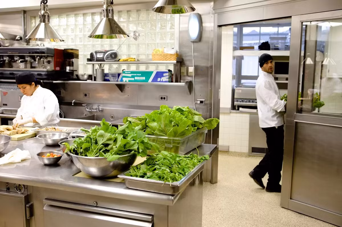 Nhung bi mat ban chua biet ve can bep Nha Trang-Hinh-8