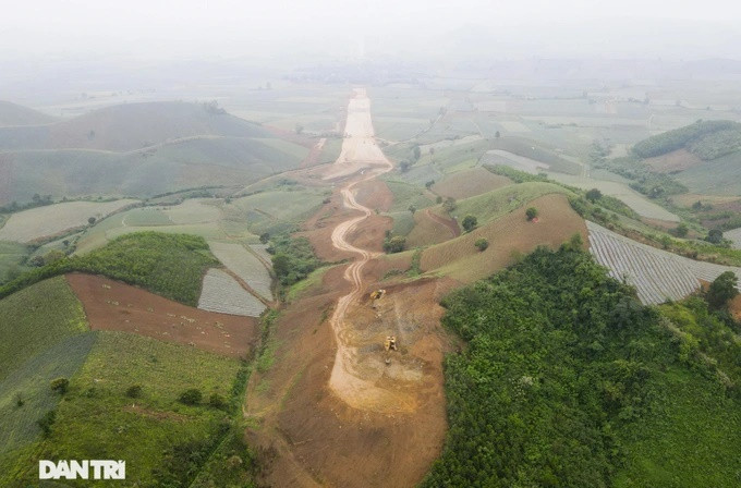 5 địa phương chậm giải phóng mặt bằng cao tốc Bắc - Nam 5 dia phuong cham giai phong mat bang cao toc Bac - Nam