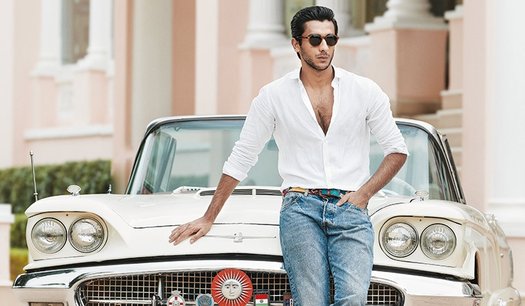 Anh còn có mặt trong danh sách "30 Under 30 Asia" (30 gương mặt dưới 30 tuổi nổi bật nhất châu Á) của Tạp chí Forbes năm 2018 và vô địch Giải Polo trẻ mở rộng toàn Ấn Độ, đồng thời là thành viên trẻ tuổi nhất từng tranh cúp Polo thế giới.